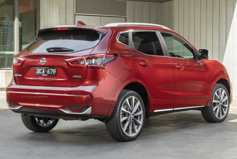 بررسی نیسان قشقایی وارداتی - نمای عقب